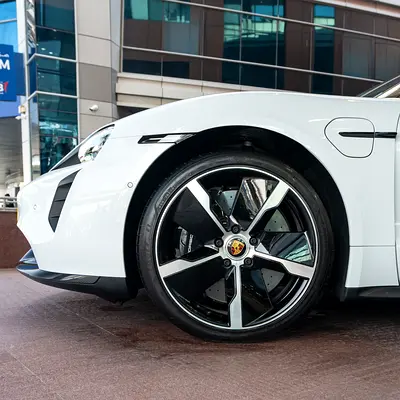 صورة مصغرة 14 لـ 2020 Porsche TAYCAN