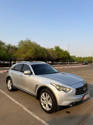 2012 Infiniti FX45/FX35 照片 3