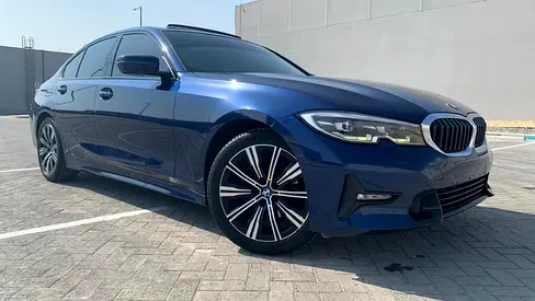 BMW 320i WIH SERICE CONTRACT