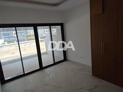 MODERN STUDIO | GREAT AMENITIES | 12 CHEQUES