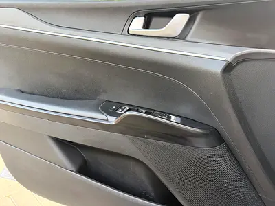 2022 KIA K5 photo 9