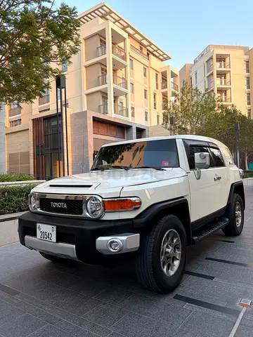 2011 Toyota FJ Cruiser Extreme GCC Specs