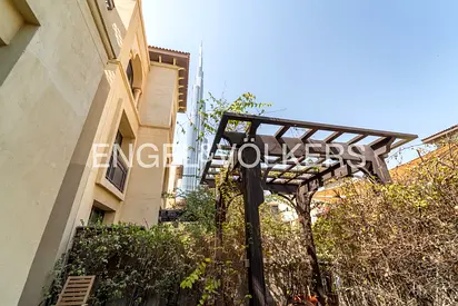 Vacant | Garden | Burj Khalifa View | Renovated