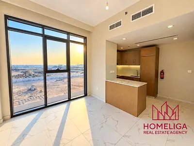 Bright 1BR + 2 Baths | Park & Skyline Views