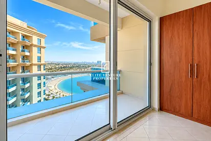 HIGH FLOOR | BRIGHT & AIRY | PRIME AREA
