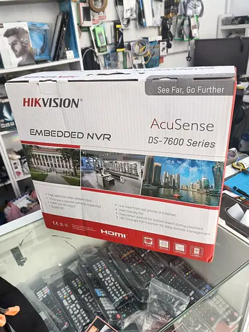 Hikvison NVR 8 Channel Box pack