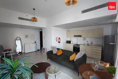 Big Layout | Furnished | Community View