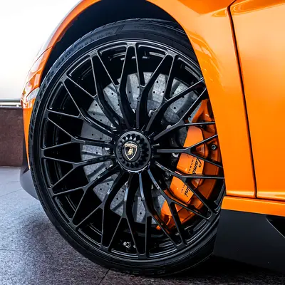 2017 Lamborghini AVENTADOR — миниатюра 15