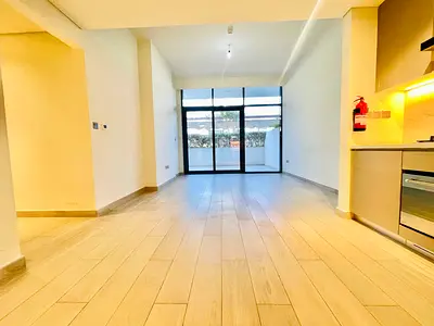 🔥 Chiller-Free Spacious 3 BHK | Premium Locational | All Amenties Are Available
