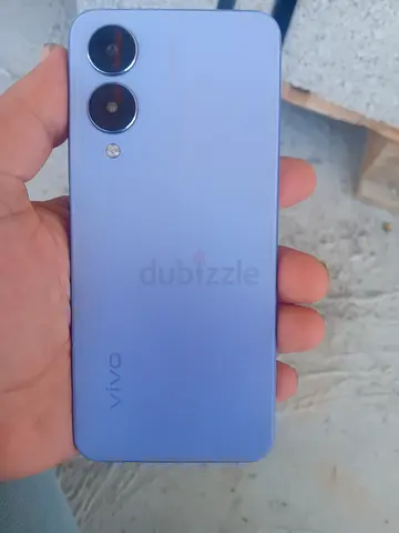 Vivo smartphone in good condition - dual cameras, blue