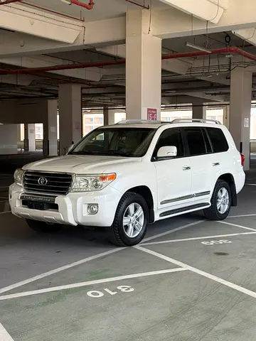 2015 Toyota LAND CRUISER — миниатюра 16