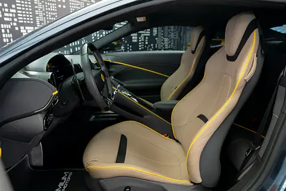 2023 Ferrari ROMA — миниатюра 11
