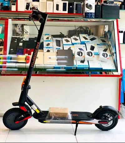 Kugoo Pro 4 Electric Scooter | 350W | 35 KM/H | 30 KM Range | AED 999