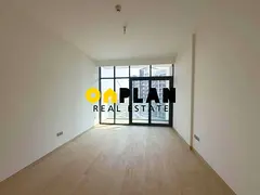 Studio with Kitchen Appliances l Inviting Balcony