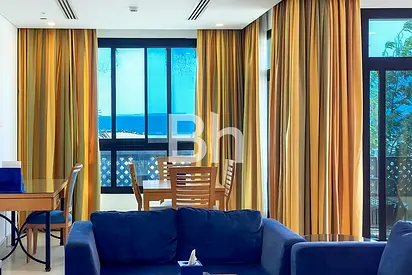 Beach Front | 3 Bedroom Duplex | Garden