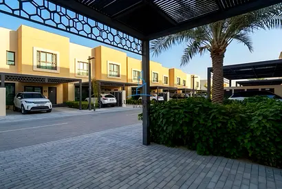 Live in the heart of Sharjah | Luxury Community | Golden Visa Opportunity | Resale