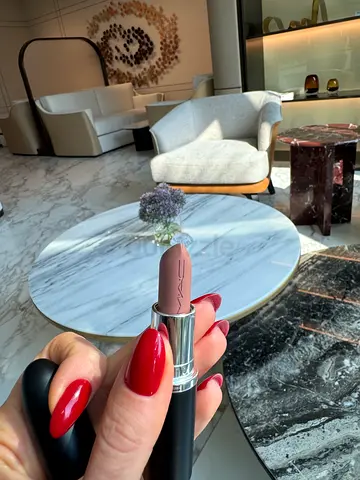 MAC lipstick, Blankety