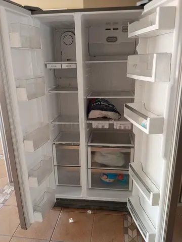 Siemens side by side refrigerator latest model
