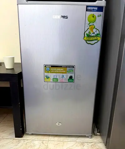 Geepas Single Door Refrigerator - Compact Silver, Good Condition
