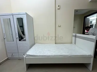 Bed space available for ladies in Sharjah.