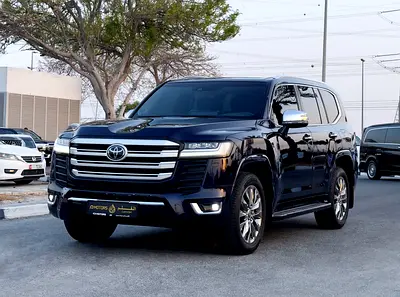 2023 Toyota Land Cruiser VXR 4.0l, Dealer Warranty, GCC Specifications