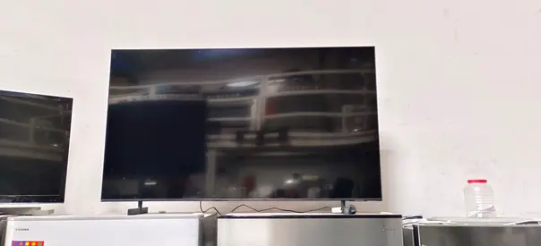 Samsung 65 Inch 4K Smart TV – Excellent Condition