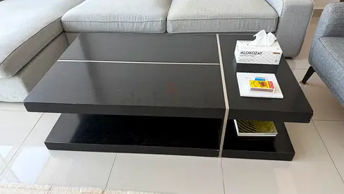 Large Black Coffee Table – Heavy Wood, 130×90 cm