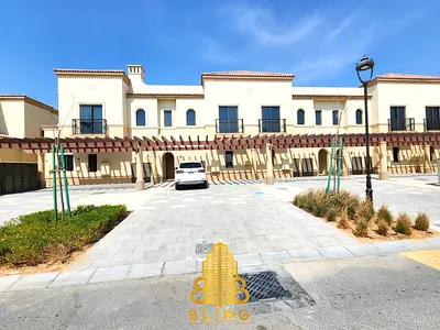 3-BEDROOM TOWNHOUSE | PEACEFUL COMMUNITY |