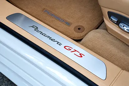 2013 Porsche PANAMERA 缩略图 14