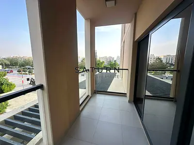 Balcony studio available for rent in 36k with parking