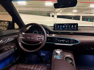2023 Genesis GV70 photo 10