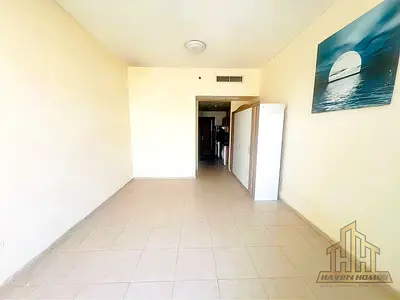 VIBRANT UNIT | SUNLIT SPACE | SPACIOUS LAYOUT