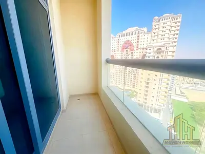 VIBRANT UNIT | SUNLIT SPACE | SPACIOUS LAYOUT