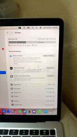MacBook Air 13-inch (Storage view) - excellent condition