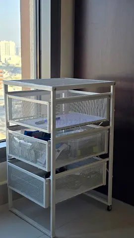 White Metal Storage Drawer Unit