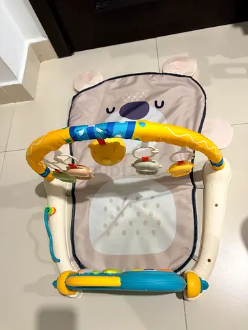 Baby play gym/activity mat with hanging toys
