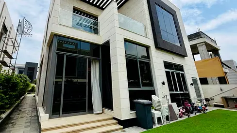 6BR Luxury Villa | Private Garden | Waterfall | Near Park | Al Zahia