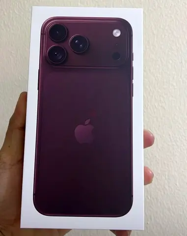 Apple iPhone 18 Pro Max Burgundy