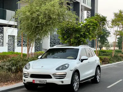 Great Porsche Cayenne 3.6 V6 Sport Edition 2013 GCC Fully Loaded in Great Condition