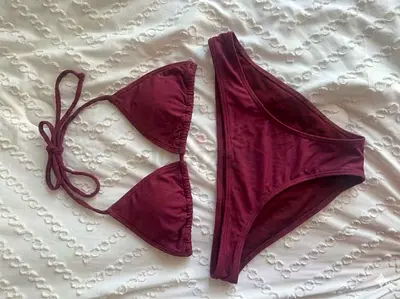 Bikini 15 AED
