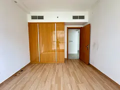 Like brand new 2bhk with balcony and 3 washroom and wardrobe price 57k