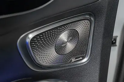 2025 Mercedes-BENZ C-CLASS — миниатюра 19