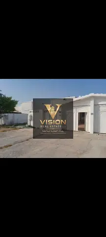 Arabic House For Rent In A Prime And Convenient Location Spacious and well maintained Arabic house available for rent consisting of 3 bedrooms majlis