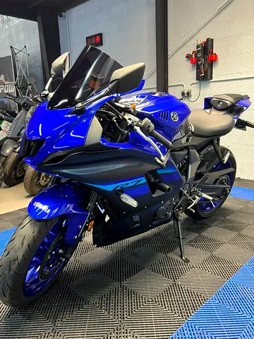 Yamaha R7 2024 | GCC Specs | Fresh Service