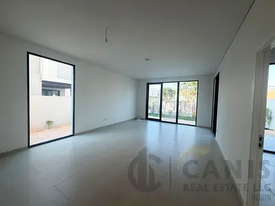 4BR Villa | Spacious Layout | Close to SZR Exit
