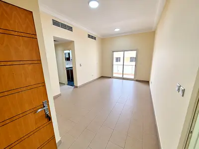2BR Available for Families, Cosy Layout with Built-in Closets