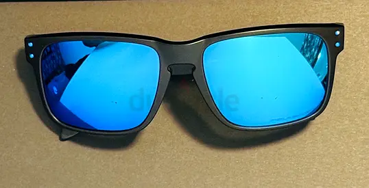 Oakley Men's polarized blue mirrored sunglasses - used, good condition