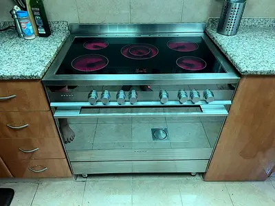 Free Delivery- Fisher Paykel Latest Model 5-Burner Electric Ceramic Cooking Range 90x60 CM