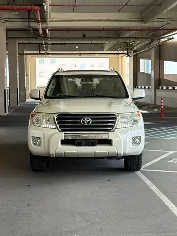 2015 Toyota LAND CRUISER — миниатюра 3