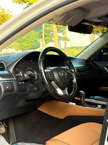 2016 Lexus GS-SERIES — миниатюра 12